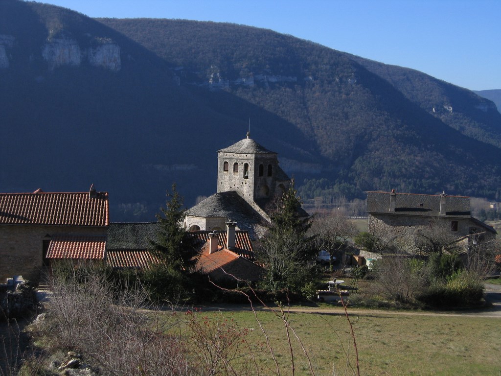 Romanische Kirche in der Tarnschlucht